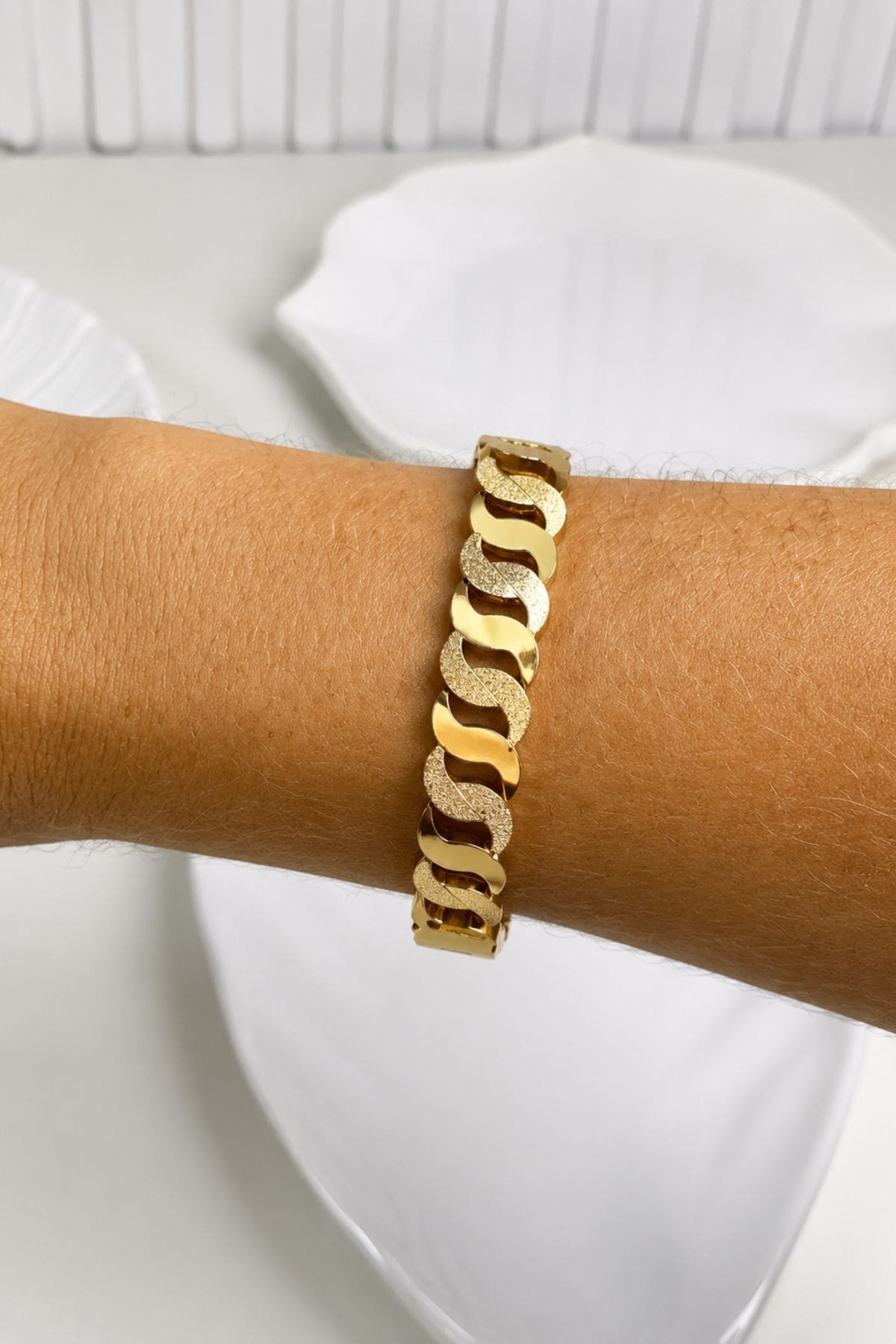 Bracelete Feminina Elos Premium em Aço PVD e Banho a Ouro 18K