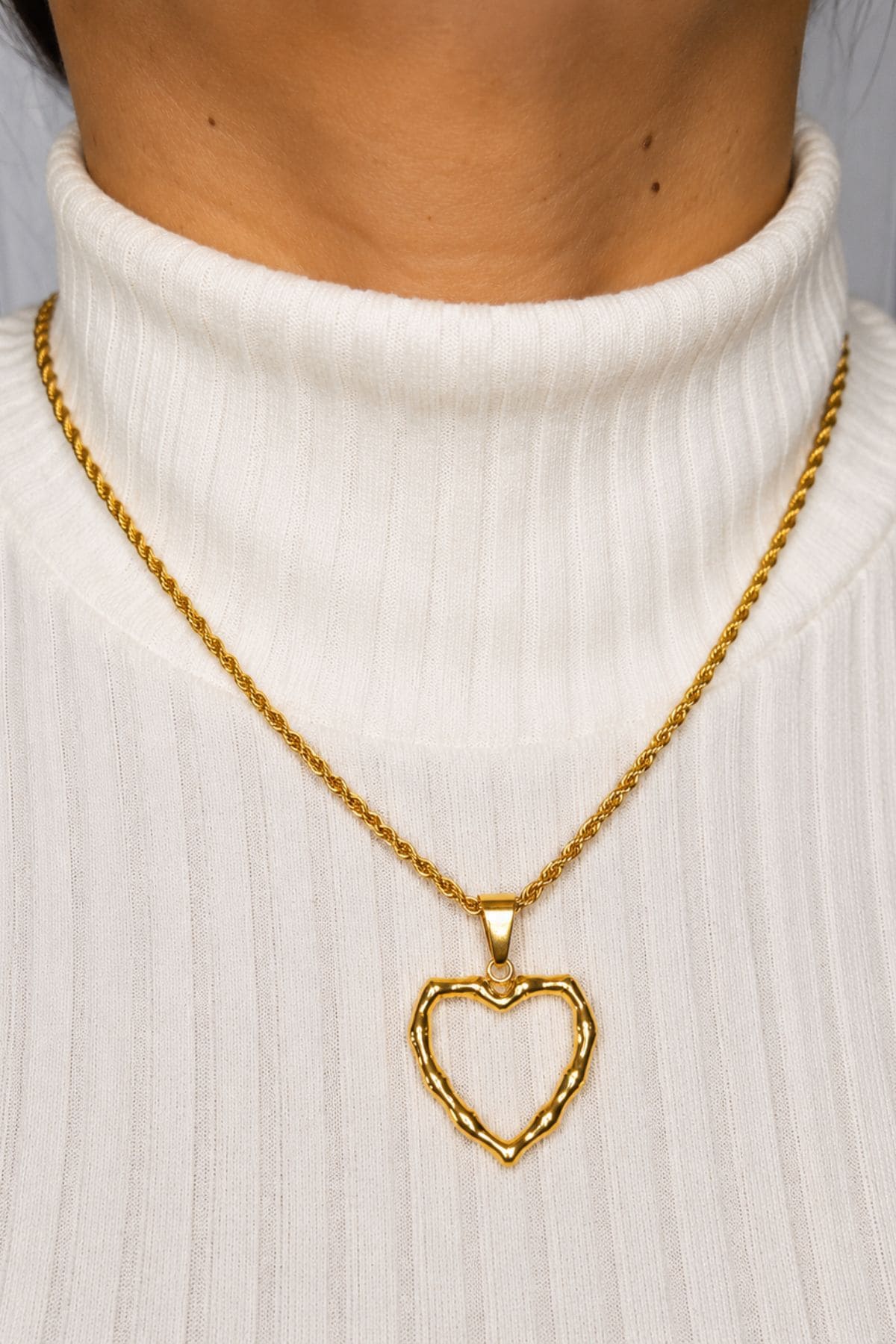 Colar Feminino Coração Bambu em Aço PVD banhado a Ouro 18K - Imagem 2