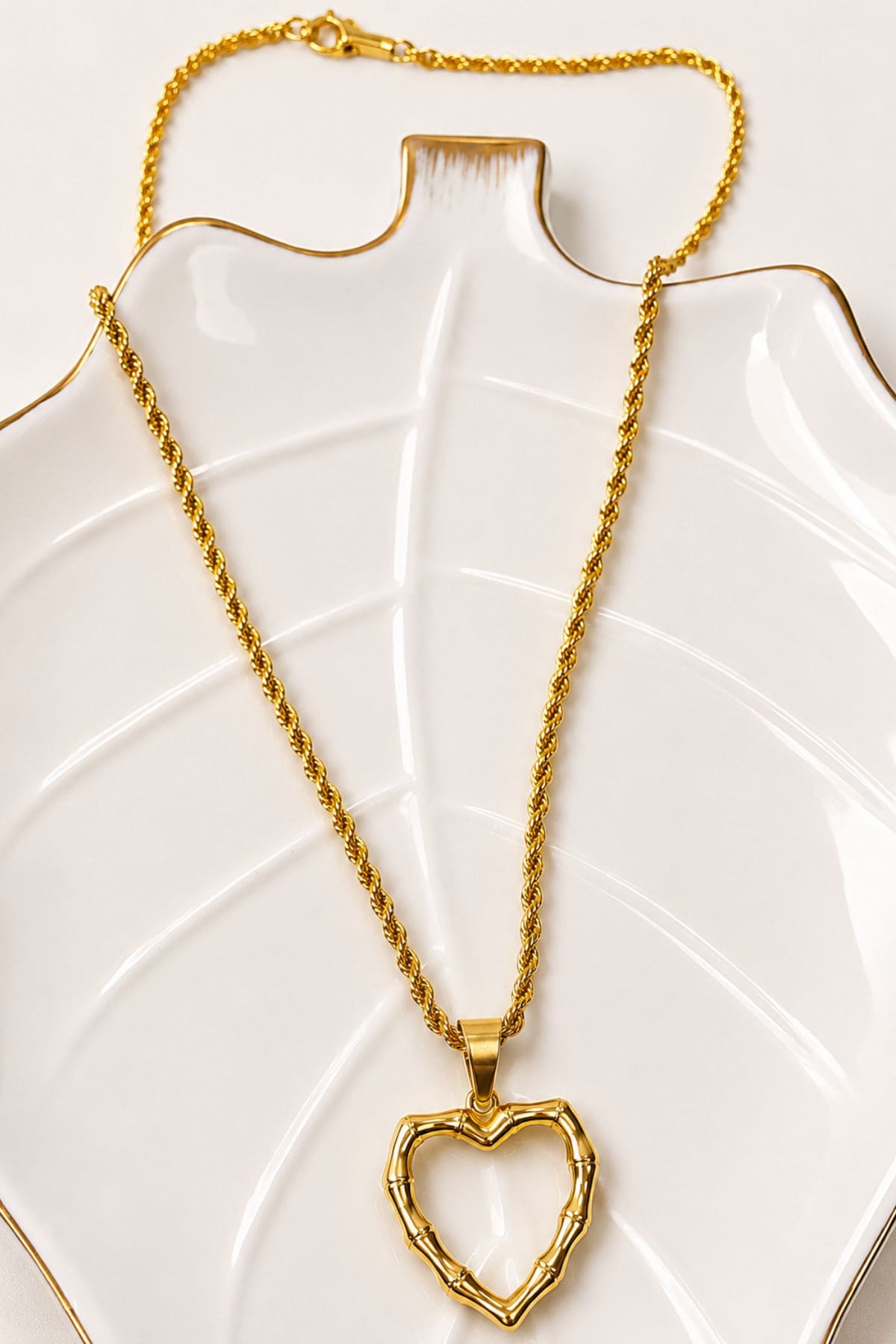 Colar Feminino Coração Bambu em Aço PVD banhado a Ouro 18K - Imagem 3